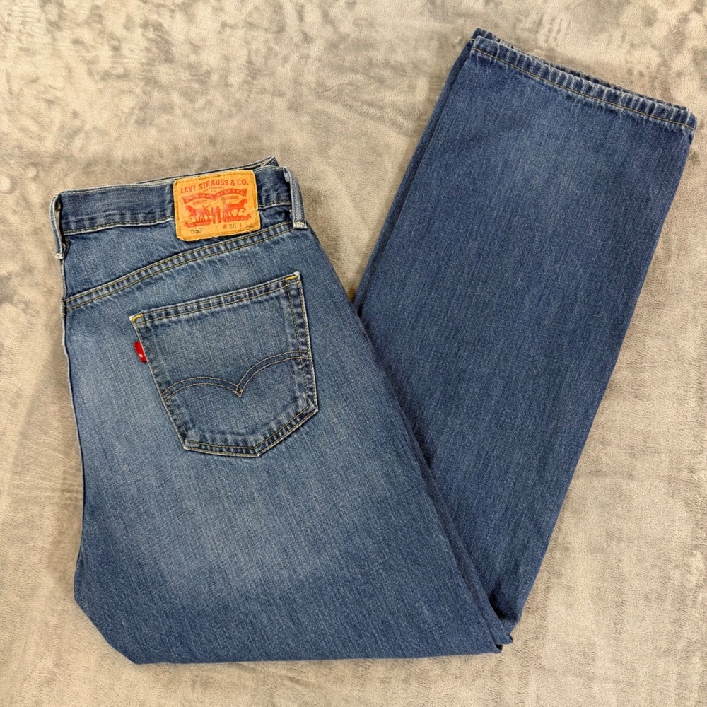 Levi's 559 Relaxed Straight Jeans Mens Size 36x32 Blue Medium Wash